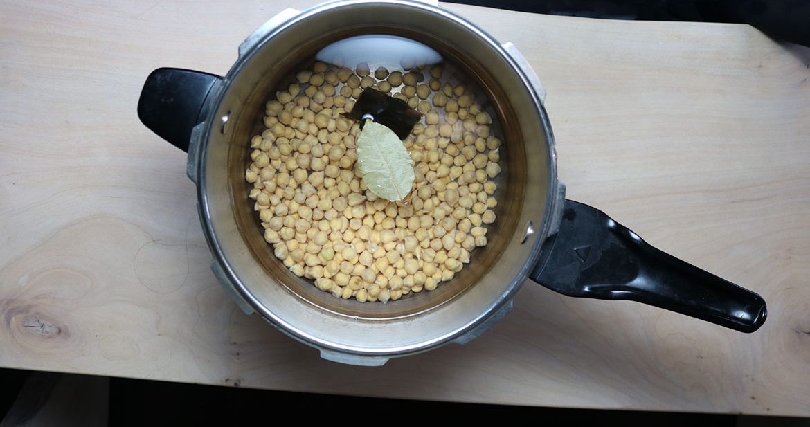 Pressure Cooked Chickpeas